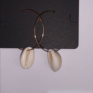 Gold shell earrings